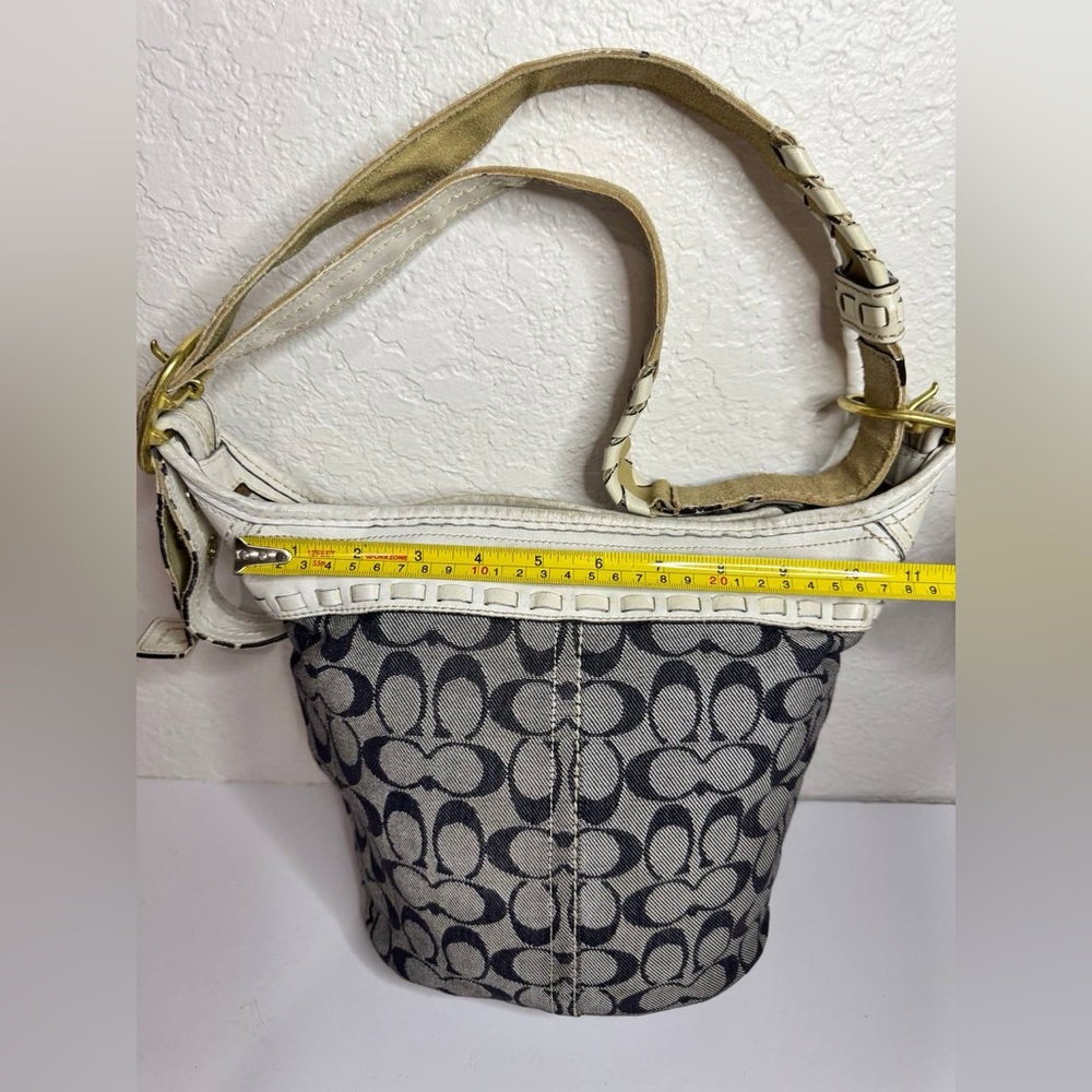Coach Bleecker Signature Blue Denim Canvas White Leather Trim Shoulder Bag Y2K - Picture 2 of 12